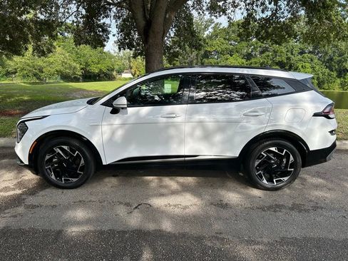 Used 2024 Kia Sportage SX FWD image 3