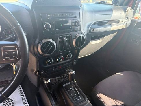 Used 2013 Jeep Wrangler Sport AWD/4WD image 16