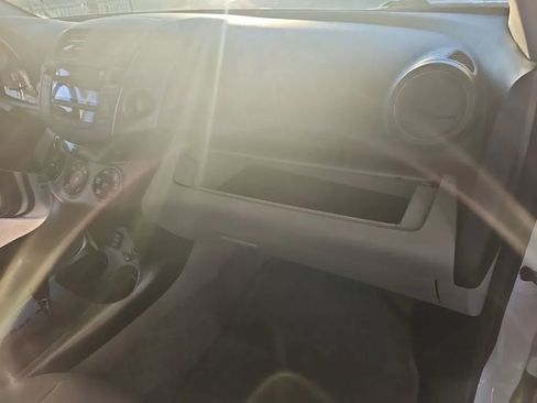 Used 2009 Toyota RAV4 Limited image 33