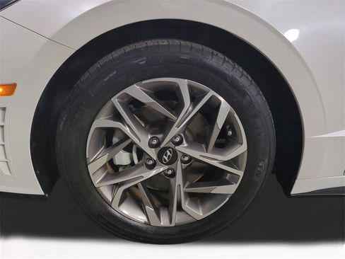 Certified 2022 Hyundai Sonata SEL image 11