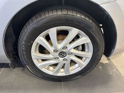 Used 2013 MAZDA MAZDA3 i Touring image 11