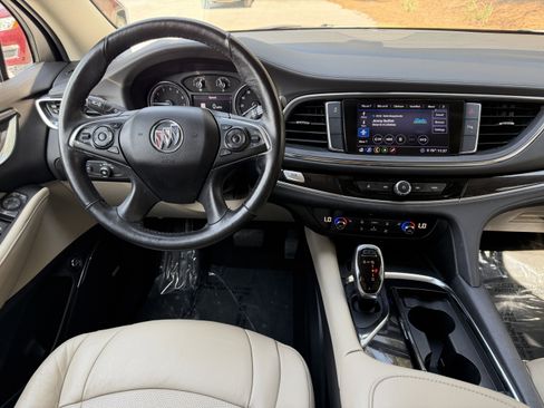 Used 2020 Buick Enclave Essence w/ Sound and Sites Package image 23