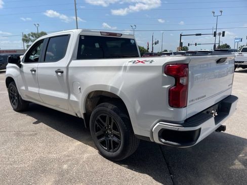 Used 2023 Chevrolet Silverado 1500 Custom AWD/4WD image 4