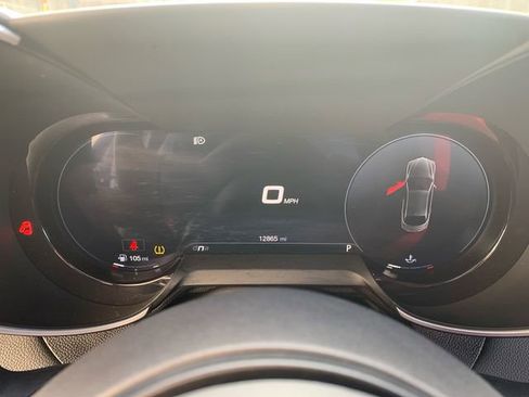 Used 2024 Alfa Romeo Giulia Ti w/ Performance Driving Package image 18