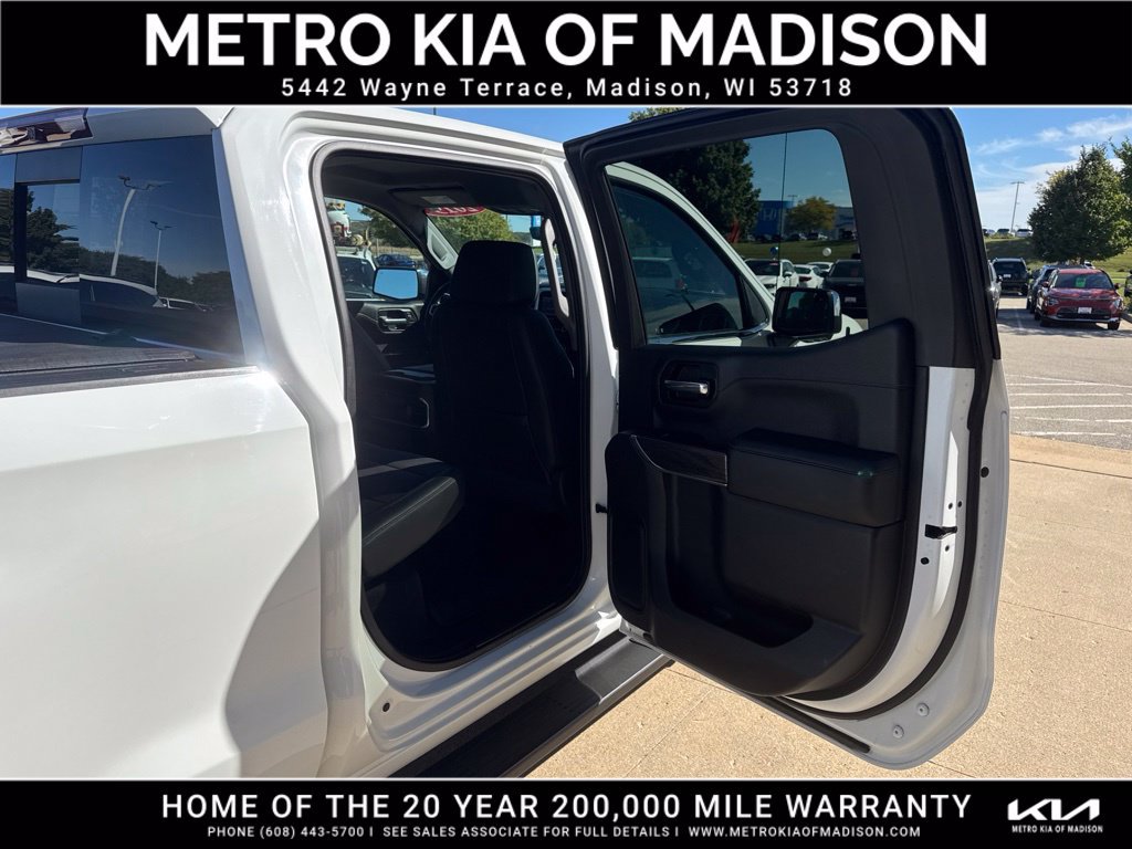 Used 2019 Chevrolet Silverado 1500 LTZ AWD/4WD image 38