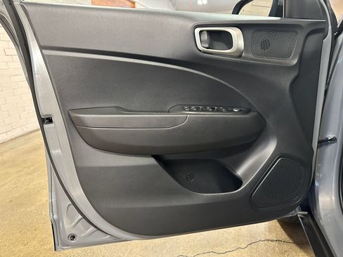 Used 2022 Hyundai Venue SEL w/ Cargo Package FWD image 24