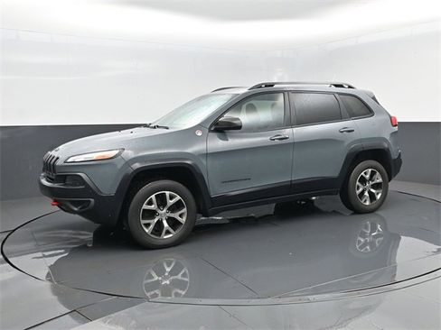Used 2015 Jeep Cherokee Trailhawk w/ Comfort/Convenience Group image 5