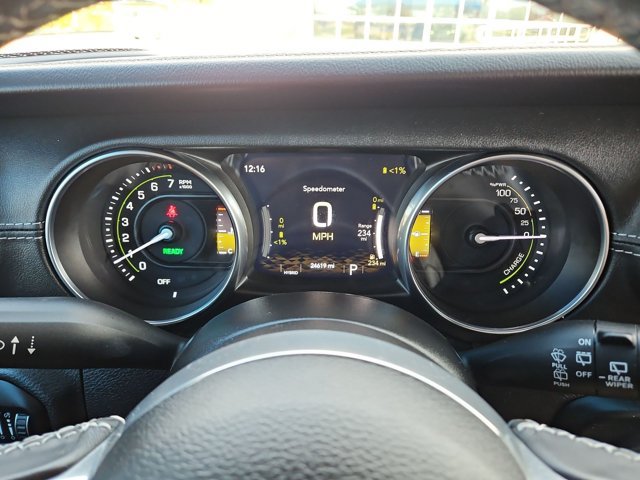 Used 2021 Jeep Wrangler Unlimited Sahara w/ Cold Weather Group AWD/4WD image 11