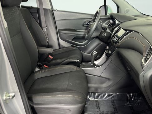 Used 2020 Chevrolet Trax LS w/ Tint and Cruise Package AWD/4WD image 16