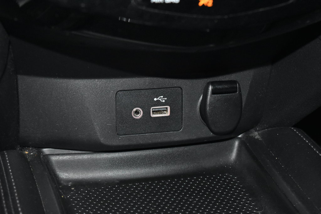 Used 2018 Nissan Rogue SL FWD image 16