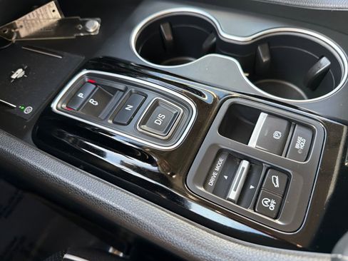 Used 2023 Honda Pilot Elite image 18