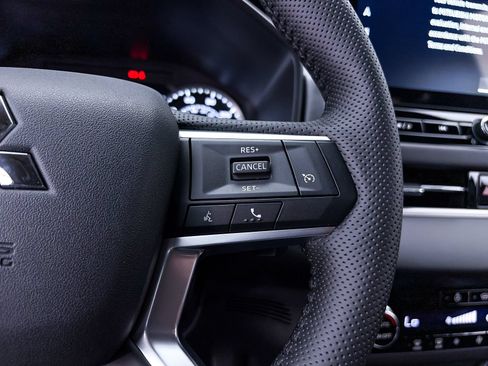New 2026 Mitsubishi Outlander LE AWD/4WD image 22