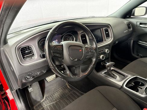 Used 2019 Dodge Charger Scat Pack RWD image 11