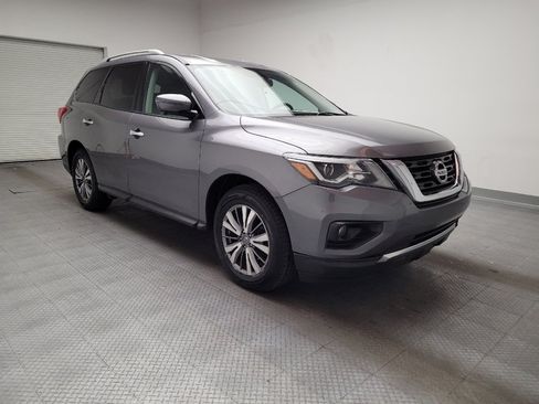Used 2020 Nissan Pathfinder SL FWD image 13