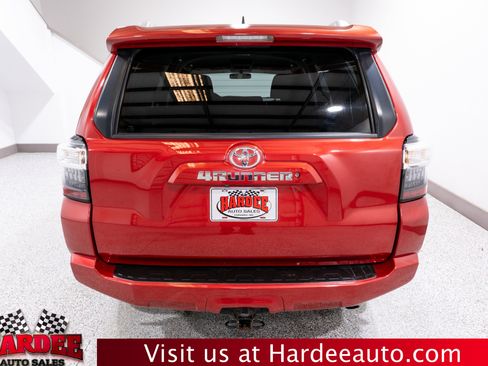 Used 2016 Toyota 4Runner SR5 image 4