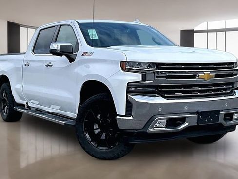 Used 2020 Chevrolet Silverado 1500 LTZ w/ Safety Package AWD/4WD image 3
