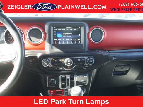 Used 2021 Jeep Gladiator Rubicon w/ LED Lighting Group image 14