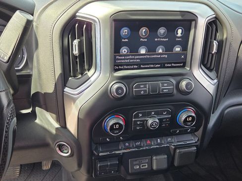 Used 2020 Chevrolet Silverado 1500 LT w/ All-Star Edition RWD image 17