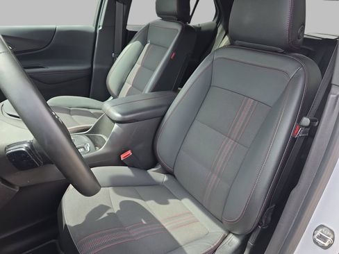 Certified 2023 Chevrolet Equinox RS w/ LPO, Floor Liner Package AWD/4WD image 17