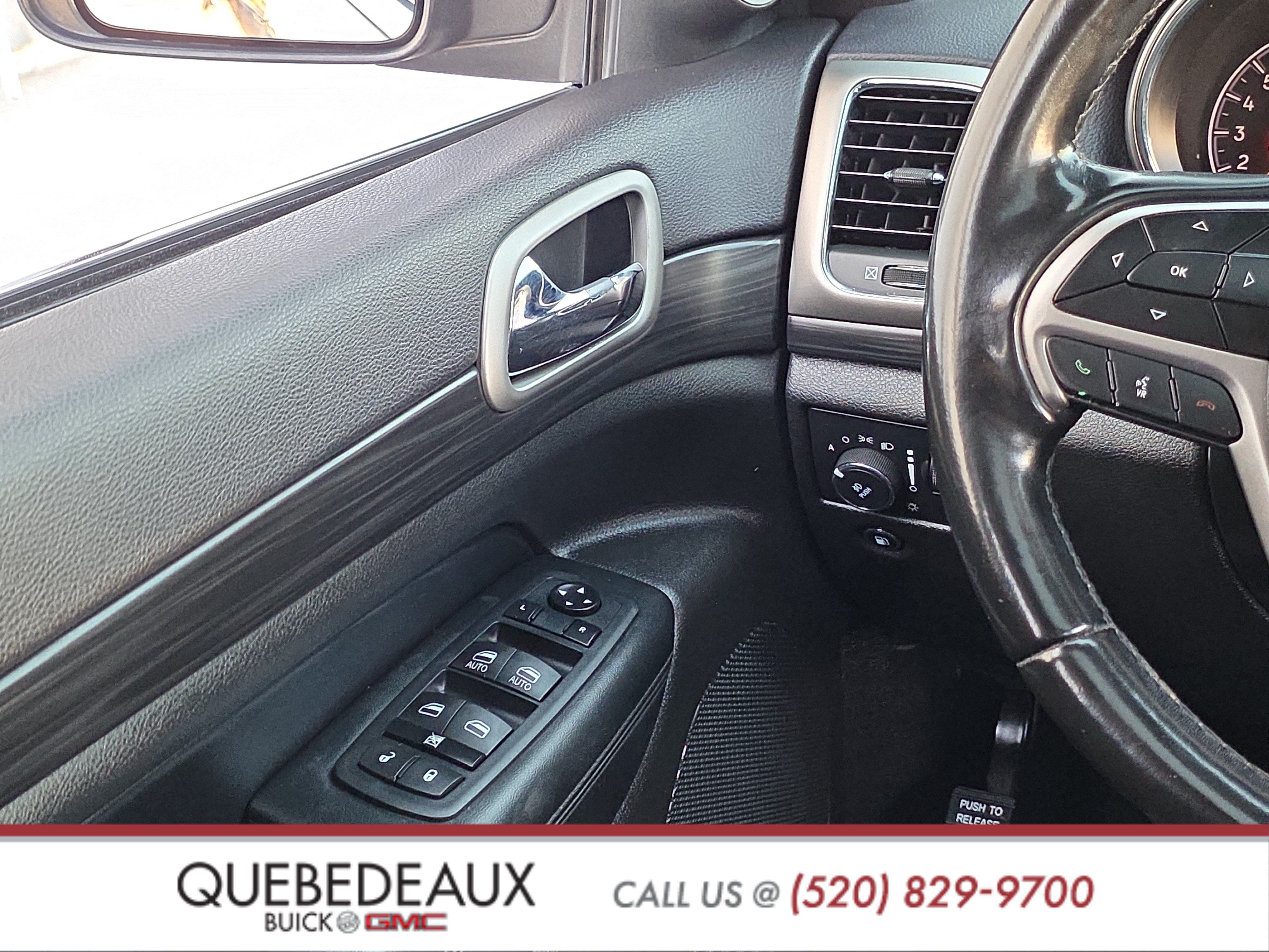 Used 2021 Jeep Grand Cherokee Laredo RWD image 43