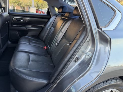 Used 2015 Nissan Altima 2.5 SL w/ Technology Package image 17