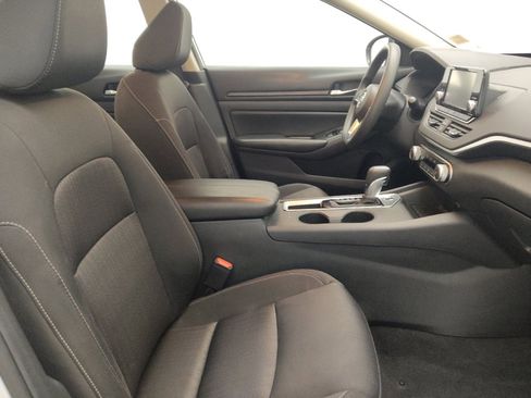 Used 2022 Nissan Altima 2.5 S FWD image 21