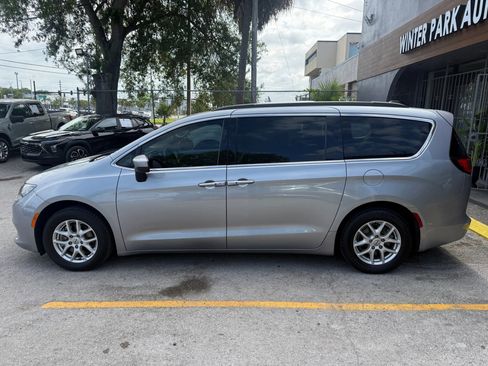 Used 2021 Chrysler Voyager Lxi FWD image 6