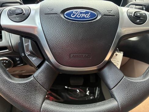 Used 2012 Ford Focus SE image 9