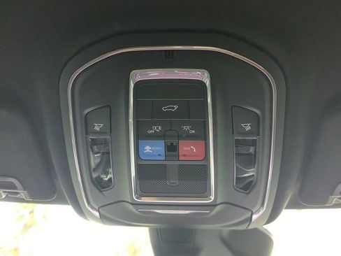 Certified 2025 Jeep Grand Cherokee Trailhawk w/ Advanced Protech Group II AWD/4WD image 24