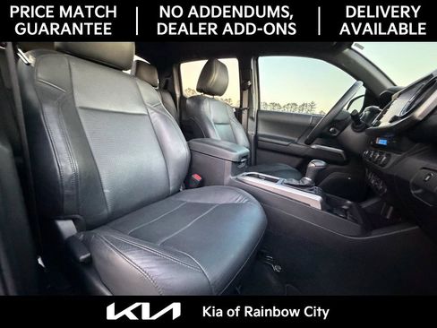 Used 2021 Toyota Tacoma Limited image 23