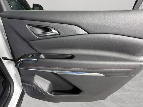 Used 2024 Chevrolet Traverse Z71 AWD/4WD image 36