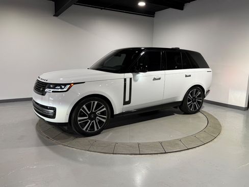 Used 2023 Land Rover Range Rover SE AWD/4WD image 14