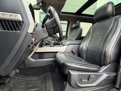 Used 2017 Ford F150 Lariat w/ Equipment Group 502A Luxury AWD/4WD image 6