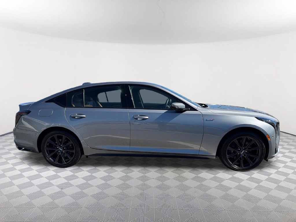 Used 2025 Cadillac CT5 V w/ Platinum Package AWD/4WD image 4