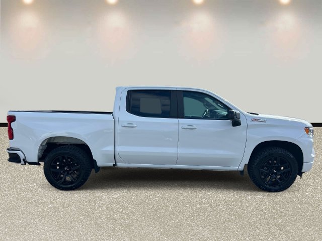 Used 2023 Chevrolet Silverado 1500 RST w/ Z71 Off-Road Package AWD/4WD image 4