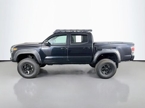 Used 2020 Toyota Tacoma 4x4 Double Cab image 5