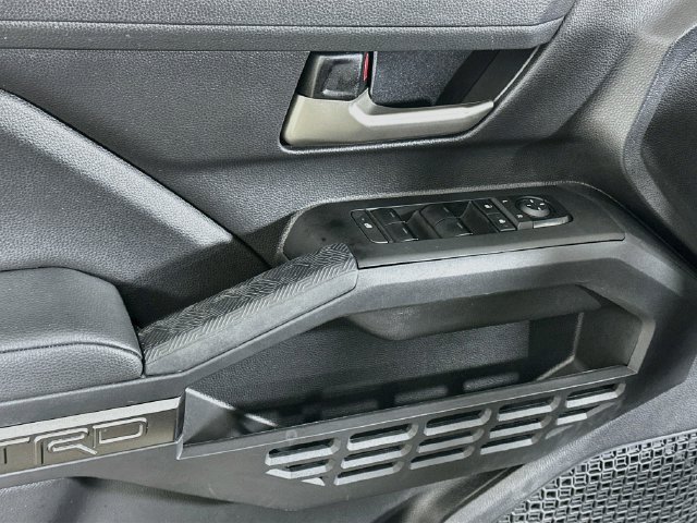 Used 2024 Toyota Tacoma TRD Sport AWD/4WD image 10
