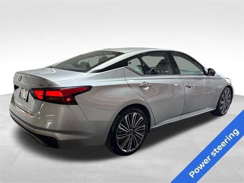 Used 2023 Nissan Altima 2.5 SL FWD image 5