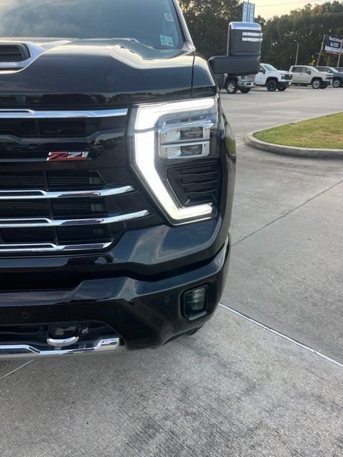 Used 2024 Chevrolet Silverado 2500 LTZ w/ LTZ Plus Package AWD/4WD image 14