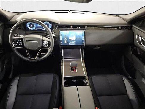New 2026 Land Rover Range Rover Velar Dynamic SE image 9