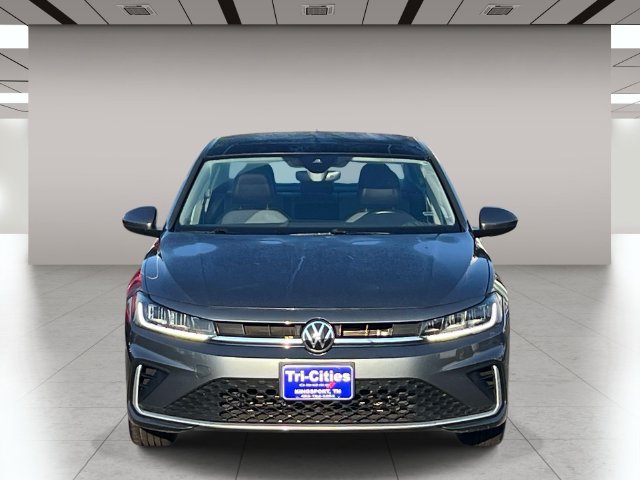 Used 2025 Volkswagen Jetta SE FWD image 9
