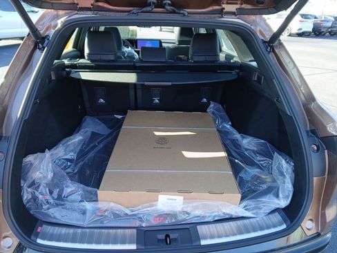 New 2025 Toyota Crown Signia Limited image 11