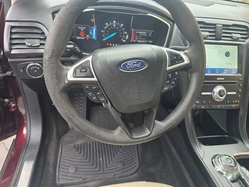 Used 2018 Ford Fusion Energi Titanium image 29