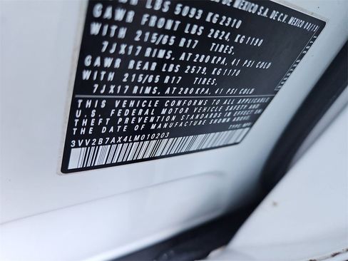 Certified 2020 Volkswagen Tiguan SE w/ Panoramic Sunroof Package image 14