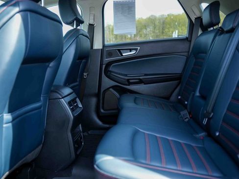 Used 2024 Ford Edge SEL w/ Sport Appearance Package AWD/4WD image 24
