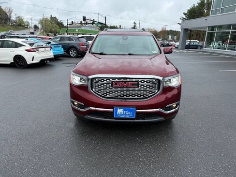 Used 2017 GMC Acadia Denali w/ Technology Package AWD/4WD image 3