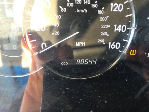 Used 2009 Toyota Avalon XLS image 9