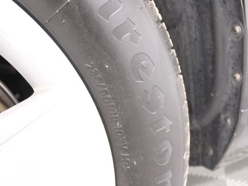 Used 2022 Volvo XC60 B5 Momentum image 32