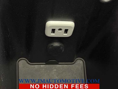 Used 2019 Buick Envision Essence image 41