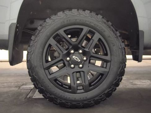 Used 2022 Chevrolet Silverado 1500 LT Trail Boss w/ LT Trail Boss Premium Package AWD/4WD image 12